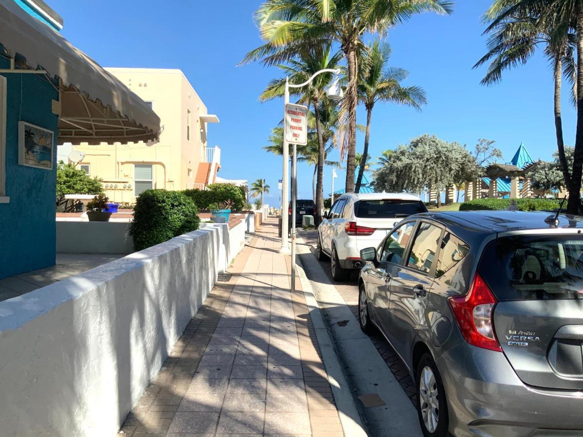 Hollywood Beach Apartments - Walk To The Beach Exterior photo